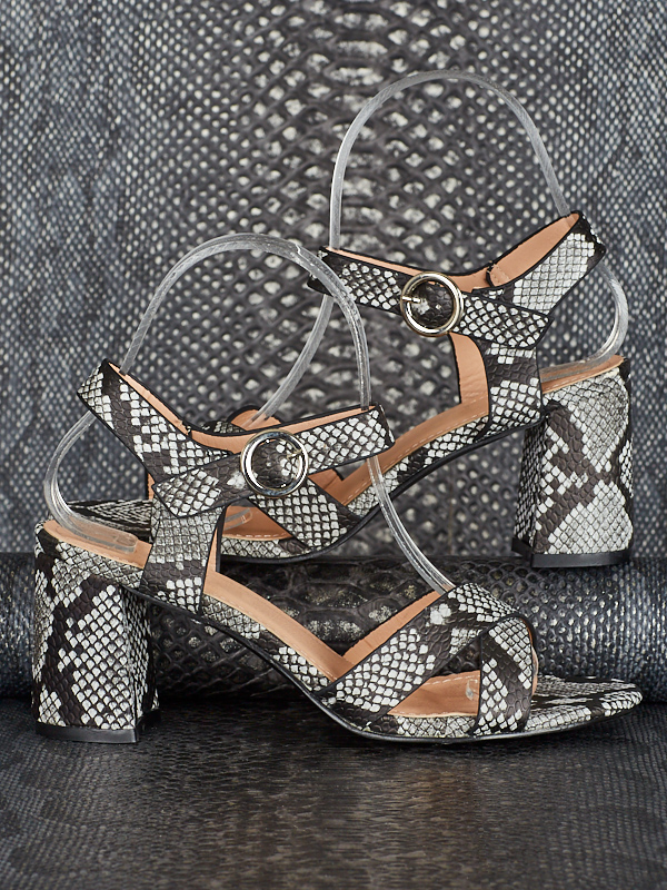 Pumps ― AVentum-Fashion